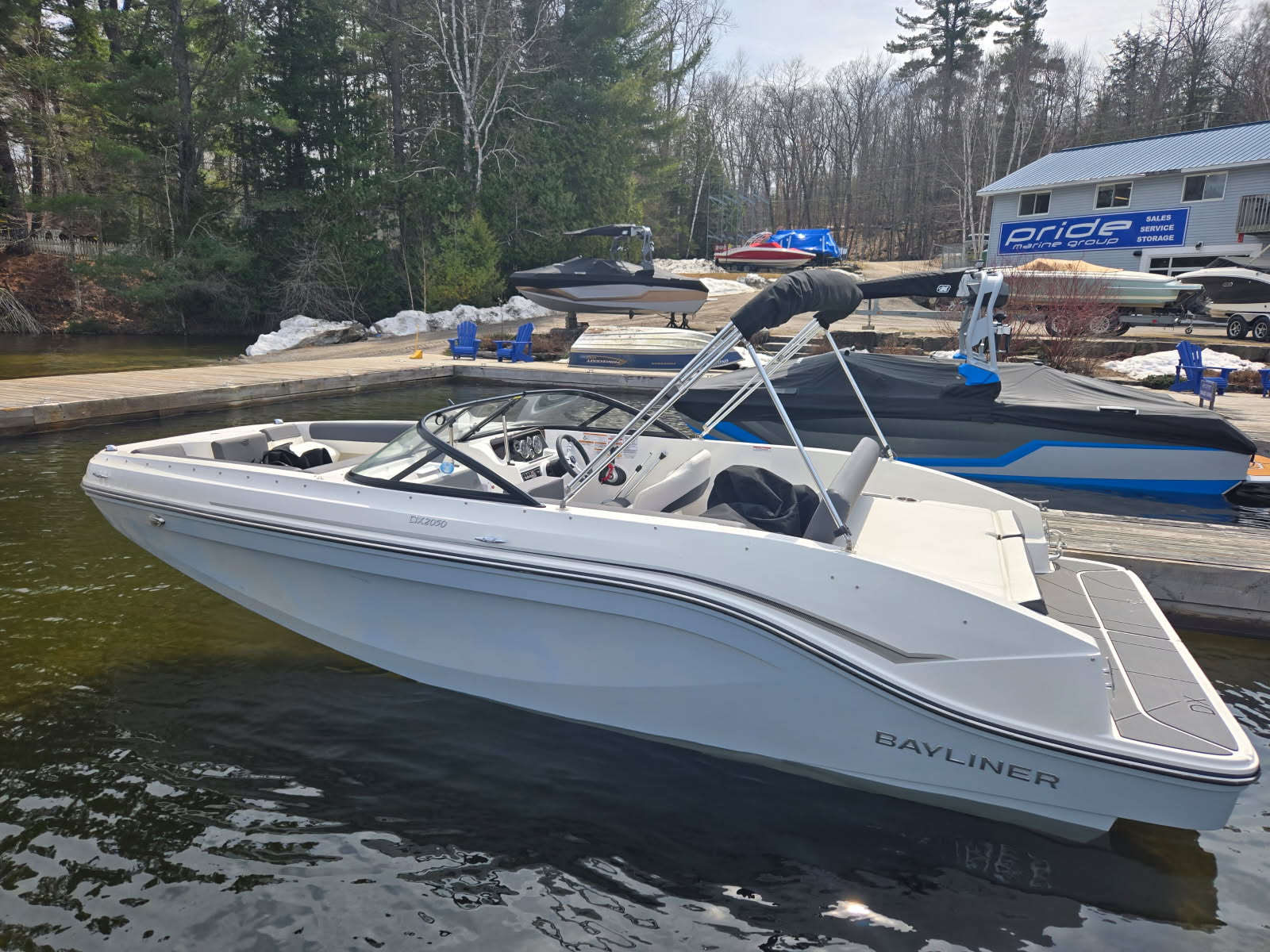 Bayliner DX2050